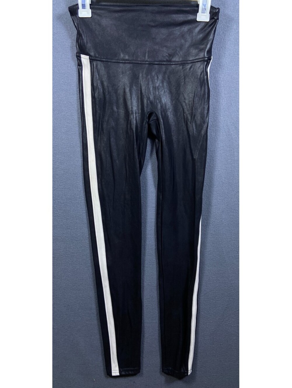 Spanx Faux Leather Stripe Legging Very Black/White Womens M Shapewear Casual EUC